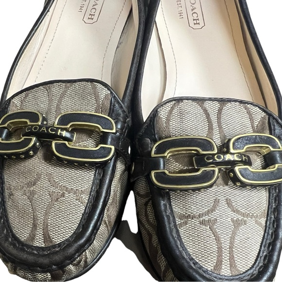 Coach slide on leather logo loafers with coach logo on top size 7 B great cond - Picture 3 of 5